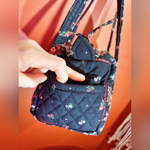 Vera Bradley Duffle Bag Petit Point Fall Print 1997 - Picture 3 of 6